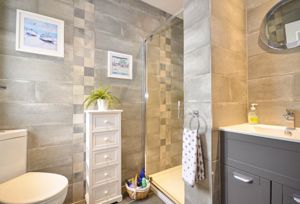 Photo 25- click for photo gallery